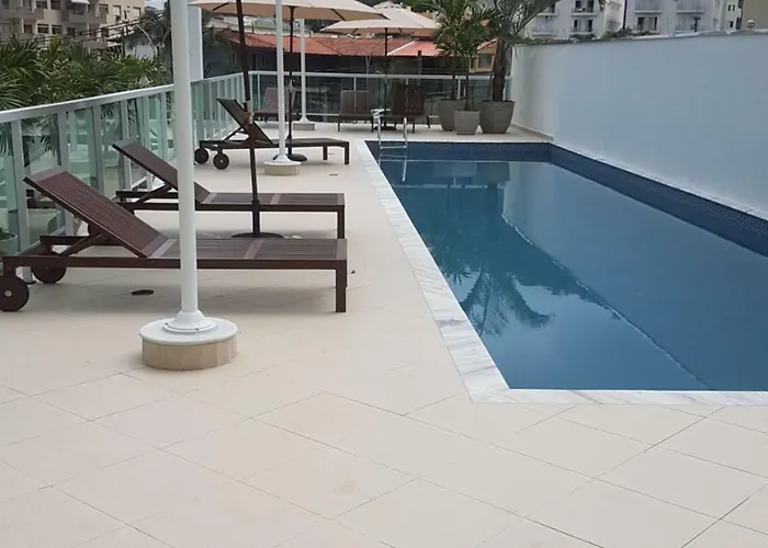 em Ubatuba - Praia Grande com Wifi gratuito, rede de proteção e todo conforto que você merece